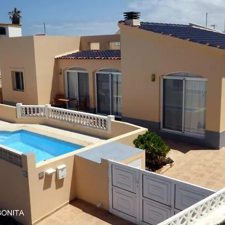 Charming By The Sea With Private Pool Vila *