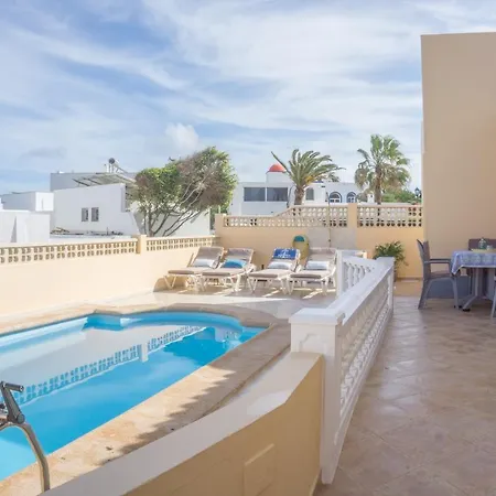 Vila Charming By The Sea With Private Pool *
